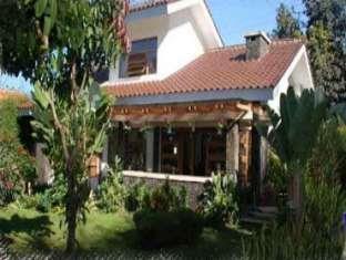 Five Cloves Pool Villa Lembang Εξωτερικό φωτογραφία